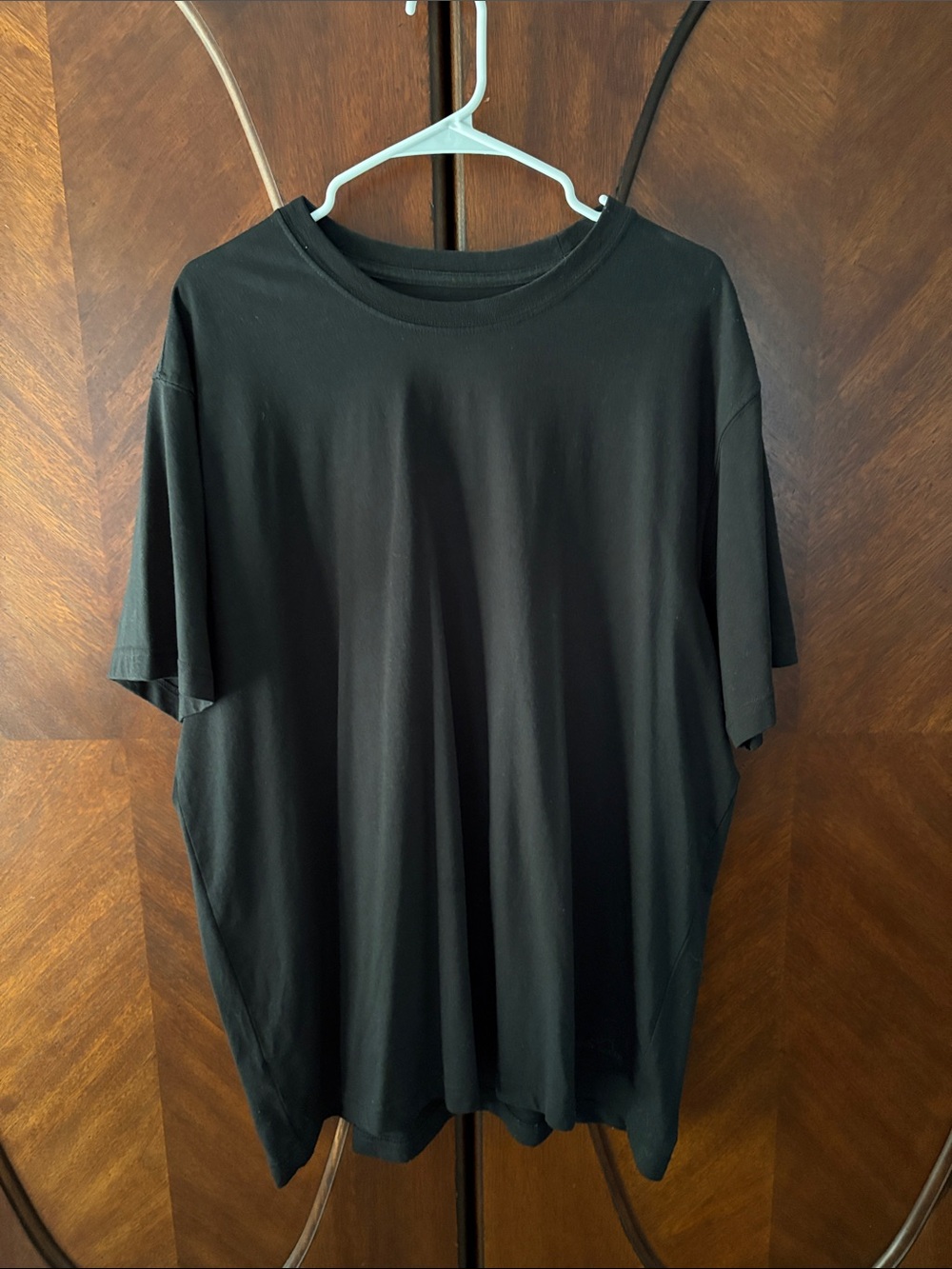 Eddie Bauer Black Short-Sleeve Crew Tee